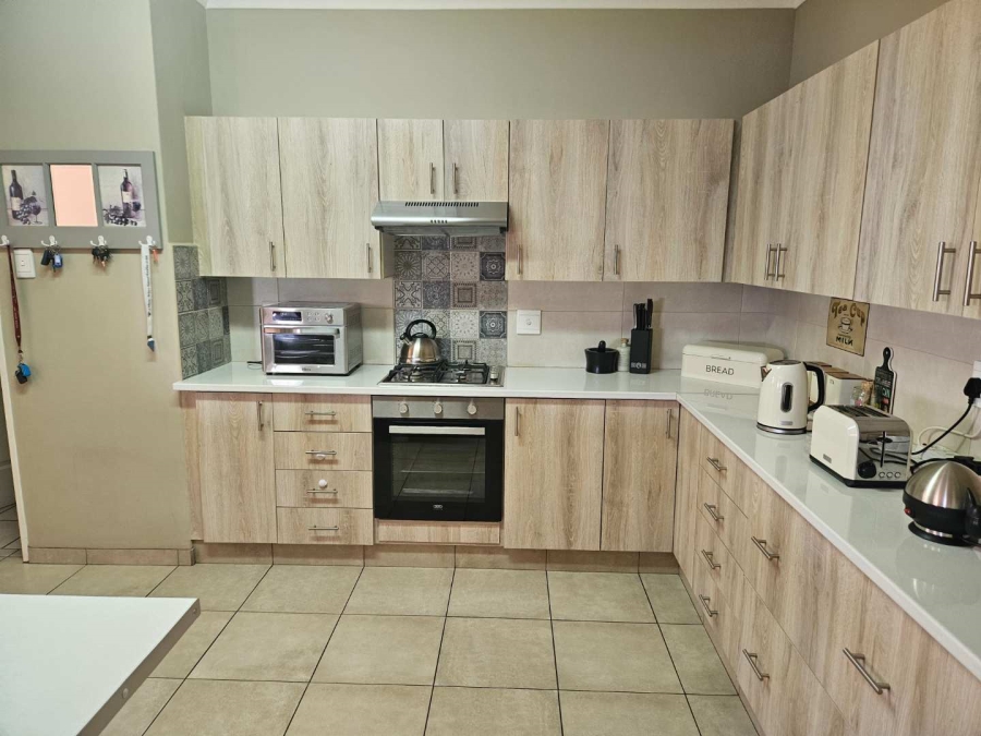 3 Bedroom Property for Sale in Hillcrest Northern Cape